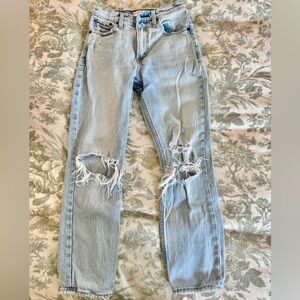 Abercrombie & Fitch High Rise Mom Jeans